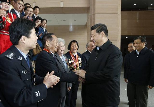 习近平：向袁隆平同志学习